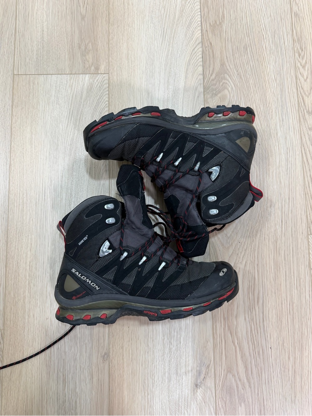 Salomon Goretex Men’s Black and Red Hiking Boots